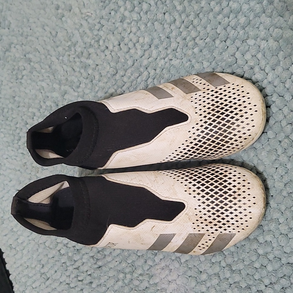 US Size 2 soccer cleats
